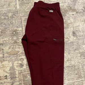 FIGS Kade cargo scrub bottoms